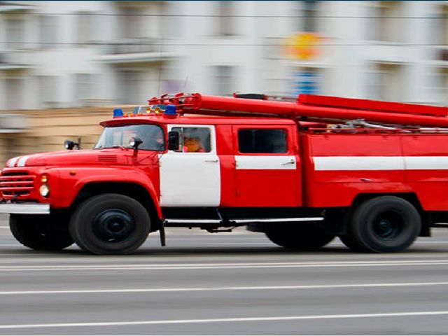 Презентация по приобщение к социально-культурным ценностям тема: МЧС