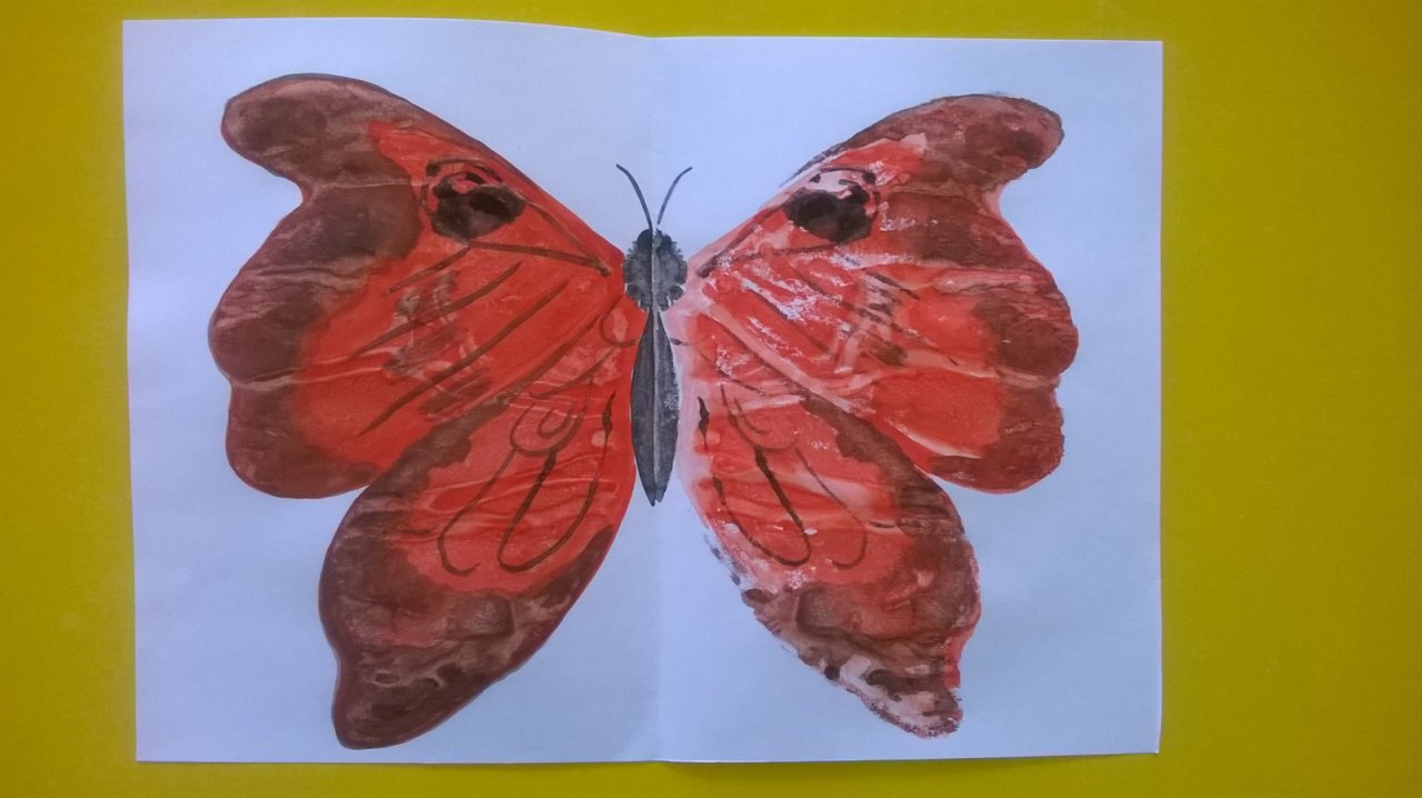 Занятие бабочки средняя группа. Монотипия бабочка старшая группа. Нетрадиционное рисование бабочка. Нетрадиционная техника рисования бабочка. Рисование бабочка старшая группа.