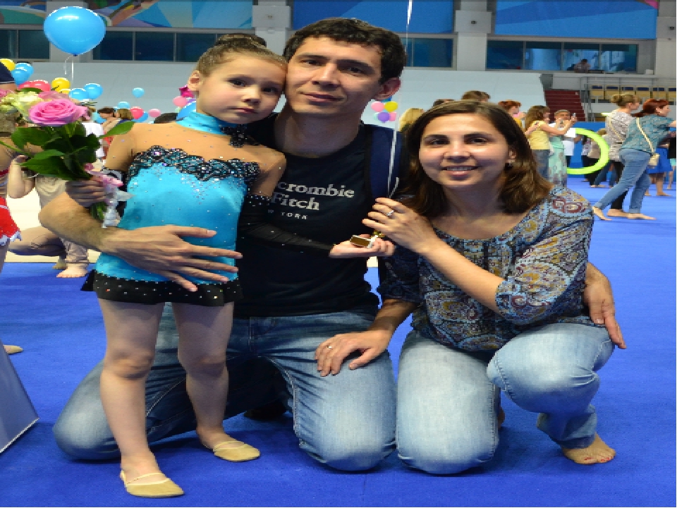 Презентация на тему "Семейный праздник" в подготовительной к школе группе.