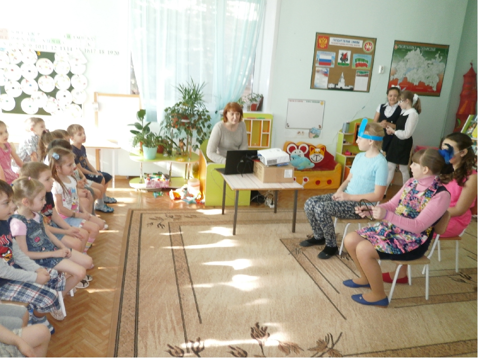 Презентация на тему "Обучение детей безопасному поведению на дороге."