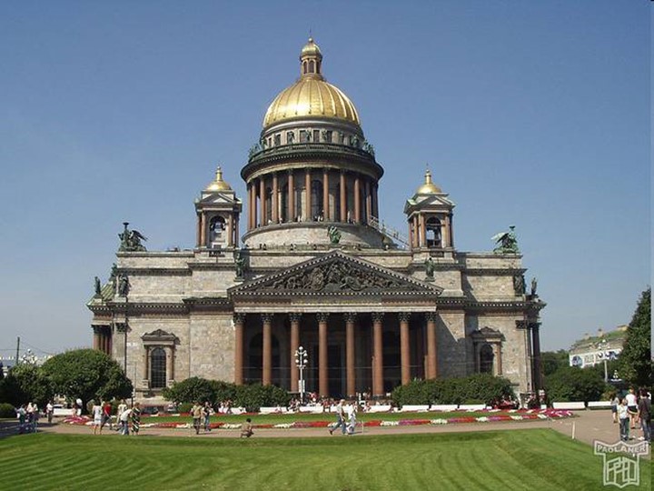 Презентация "Путешествие по Санкт- Петербургу