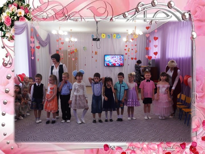 Презентация праздника к Дню матери: "Моя любимая мамочка"