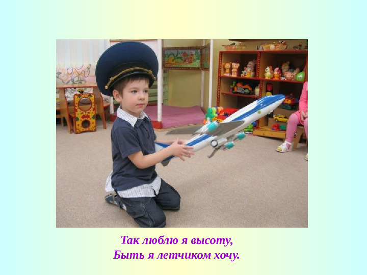 Портфолио младшей группы "Колобок"