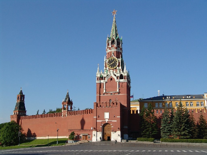 Презентация по ФЦКМ на тему "Московский кремль. Становление Кремля"