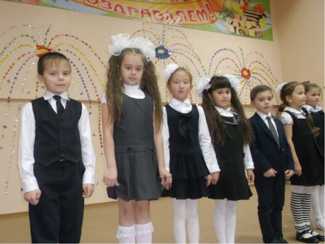 Презентация для будующих первоклассников " Скоро в школу."