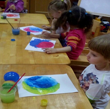 Рисование мячики в первой младшей. Рисование мячик в младшей группе. Рисование 2 младшая группа мячик. Рисование в младшей группе разноцветные мячи.