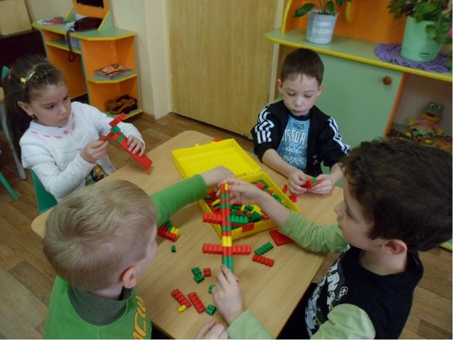 Презентация игра ведущий вид деятельности дошкольников