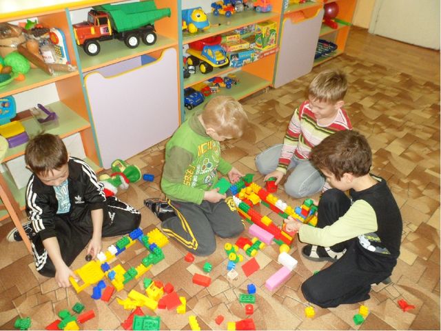 Презентация игра ведущий вид деятельности дошкольников