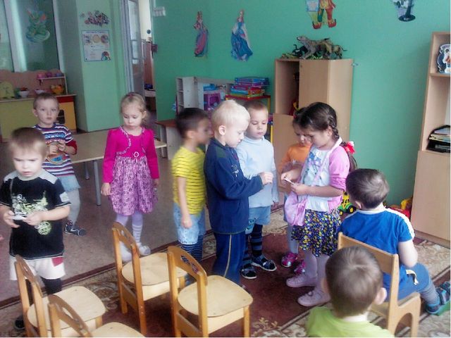 Презентация "Оборудование к сюжетно-ролевым играм"