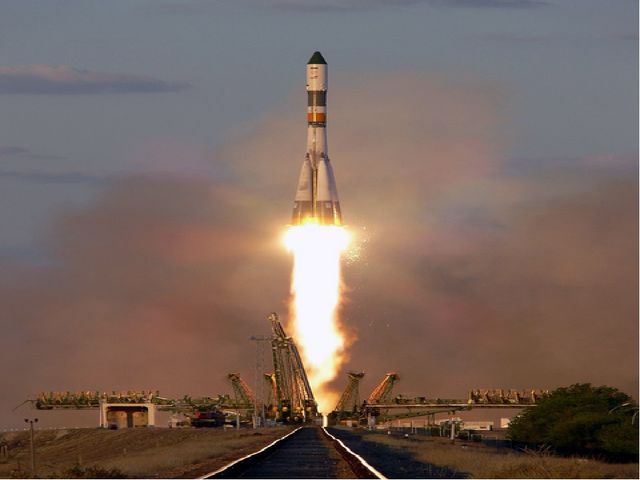 Презентация к спортивному празднику "Космические старты"