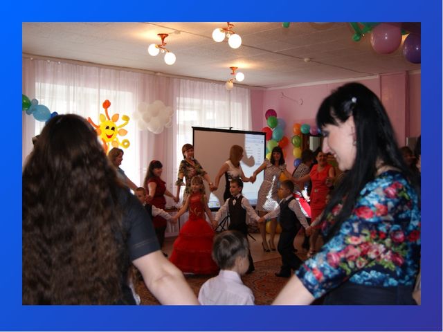 Презентация на тему " «Развитие творческих способностей детей через совместную деятельность с родителями»