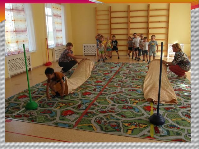 Презентация по физкультуре "Лето красное"