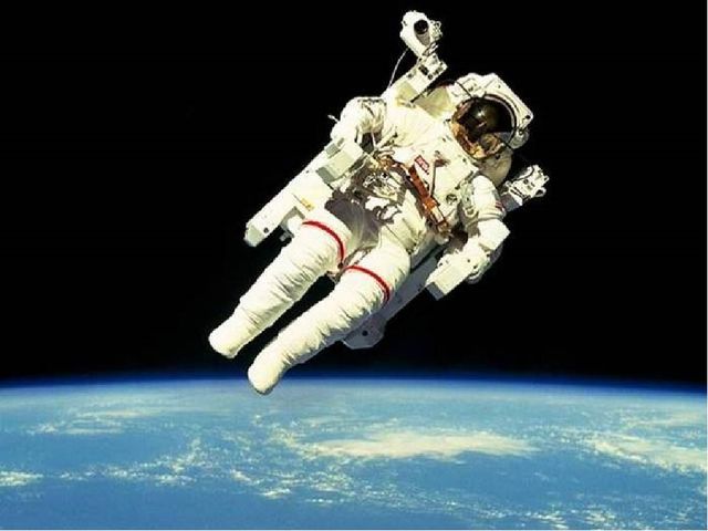 Презентация для детей средней группы посвященная "Дню Космонавтики"
